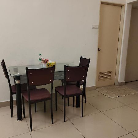 JV Homestay Dviana Wakaf Che Yeh Kota Bahru Luaran gambar